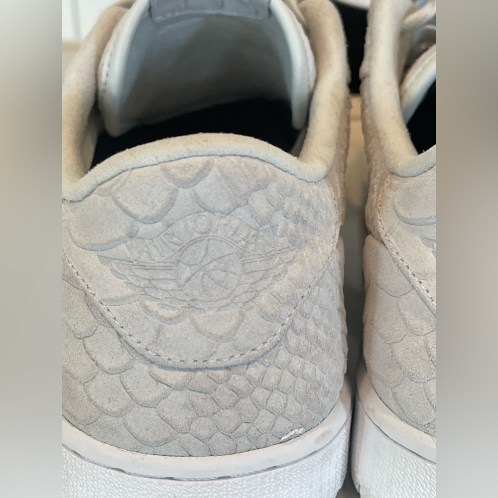 Promo sample Air Jordan 1 Retro Off White Low Snakeskin Size 11 Nike Rare 2017 - Picture 7 of 12